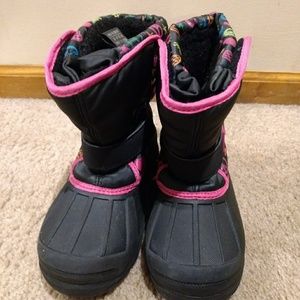 Girl's snow boots